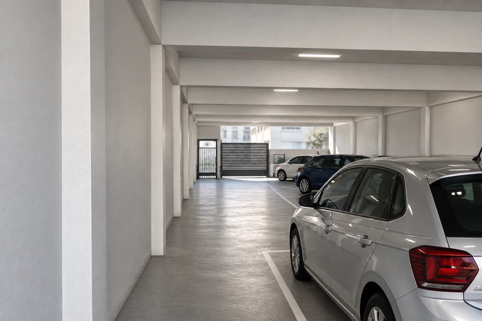 Garagem · dos fundos para a rua.